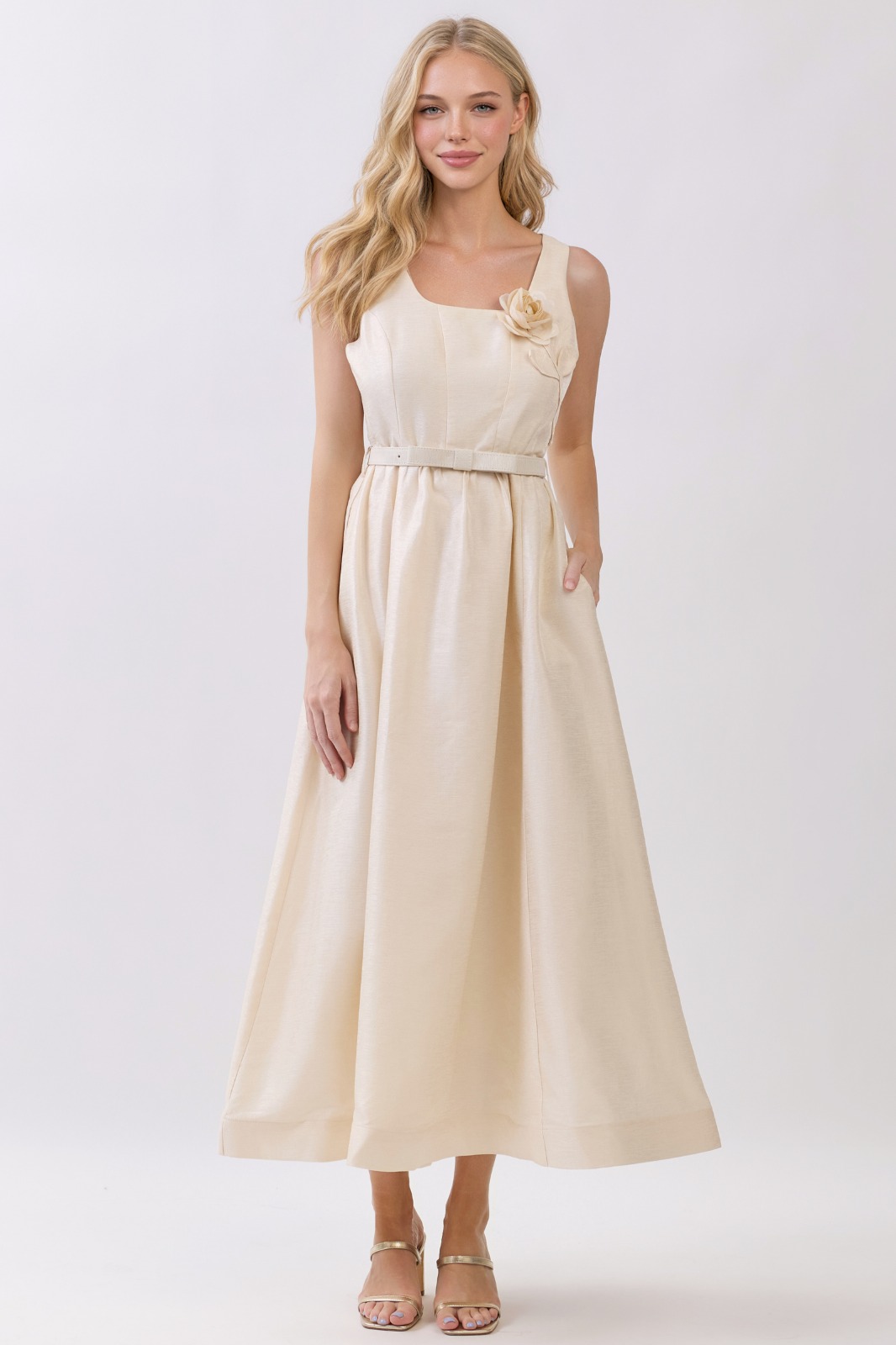 VESTIDO CINTURON CON FLOR 3D