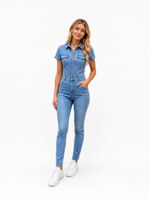 JUMPSUIT CON CUELLO CAMISERO Y BOTONES METÁLICOS